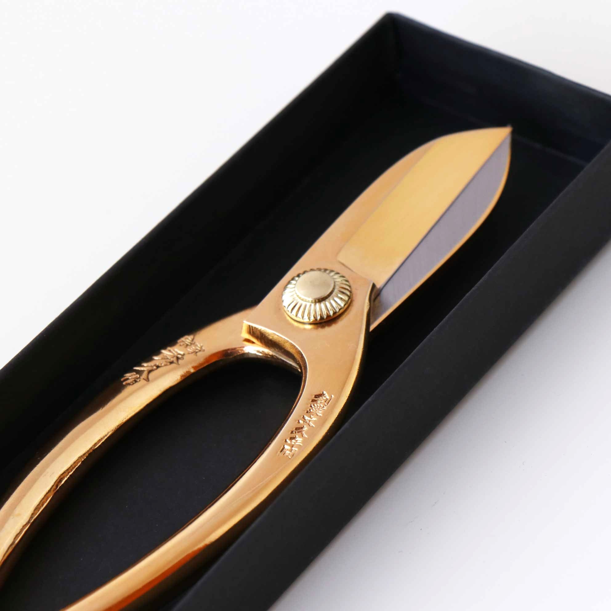 T8AU Traditional Japanese Ikebana Floral Shears, Gold Warabi-te Grip Forged High Carbon Steel 50mm Blade