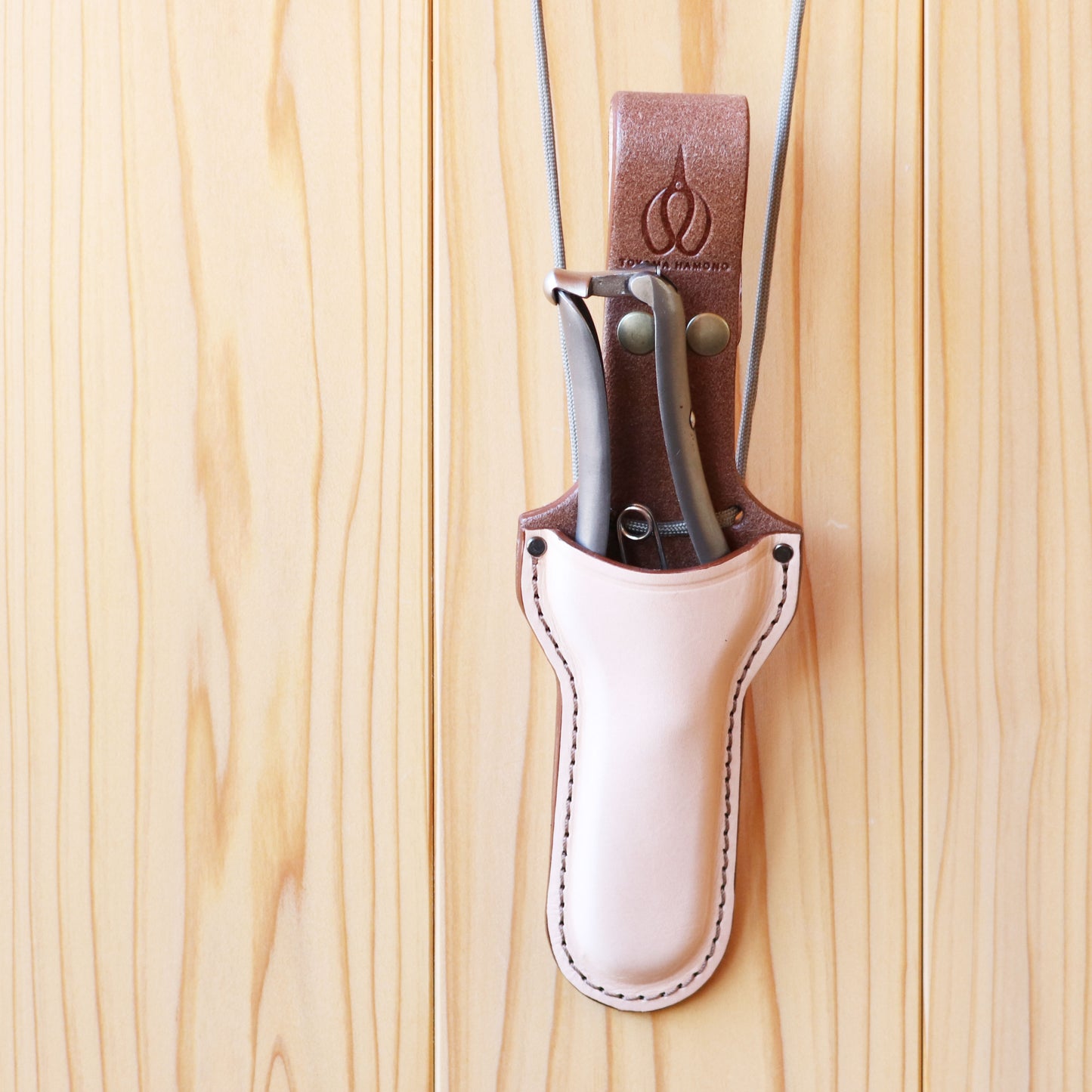 TOYAMA scissors holster - TOYAMA original design - code R4 -