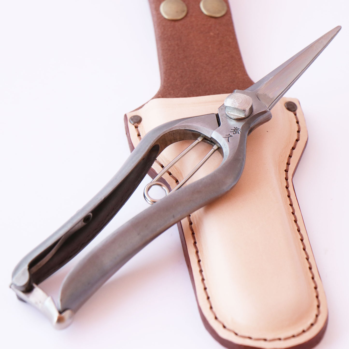 TOYAMA scissors holster - TOYAMA original design - code R4 -