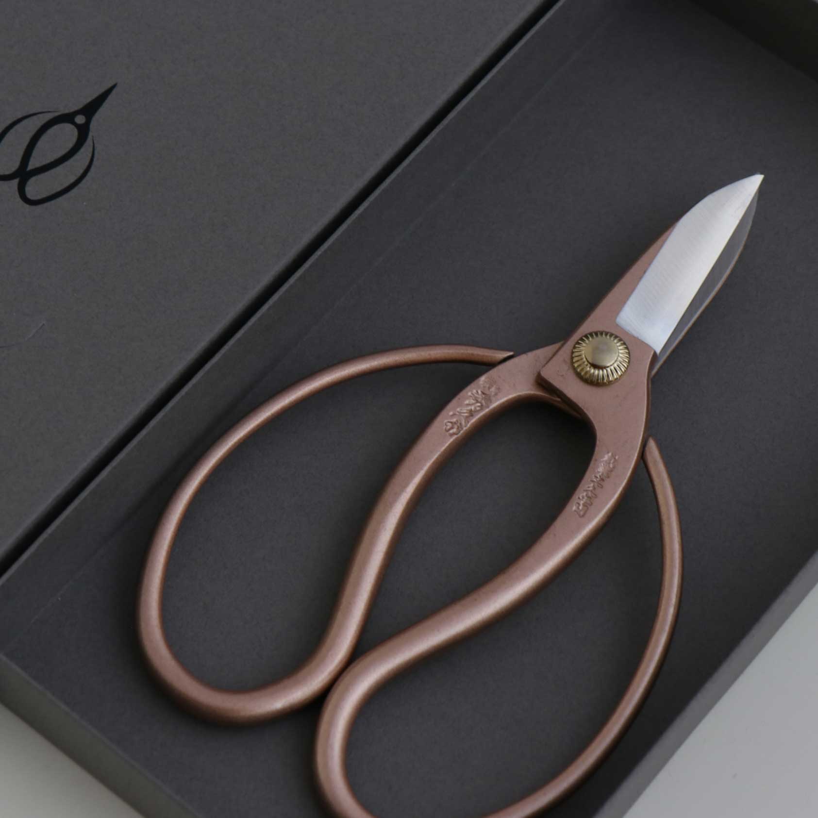 TH3PG Japanese Traditional Ikebana Floral Shears, Pink Looped Grip Hand Forged High Carbon Steel