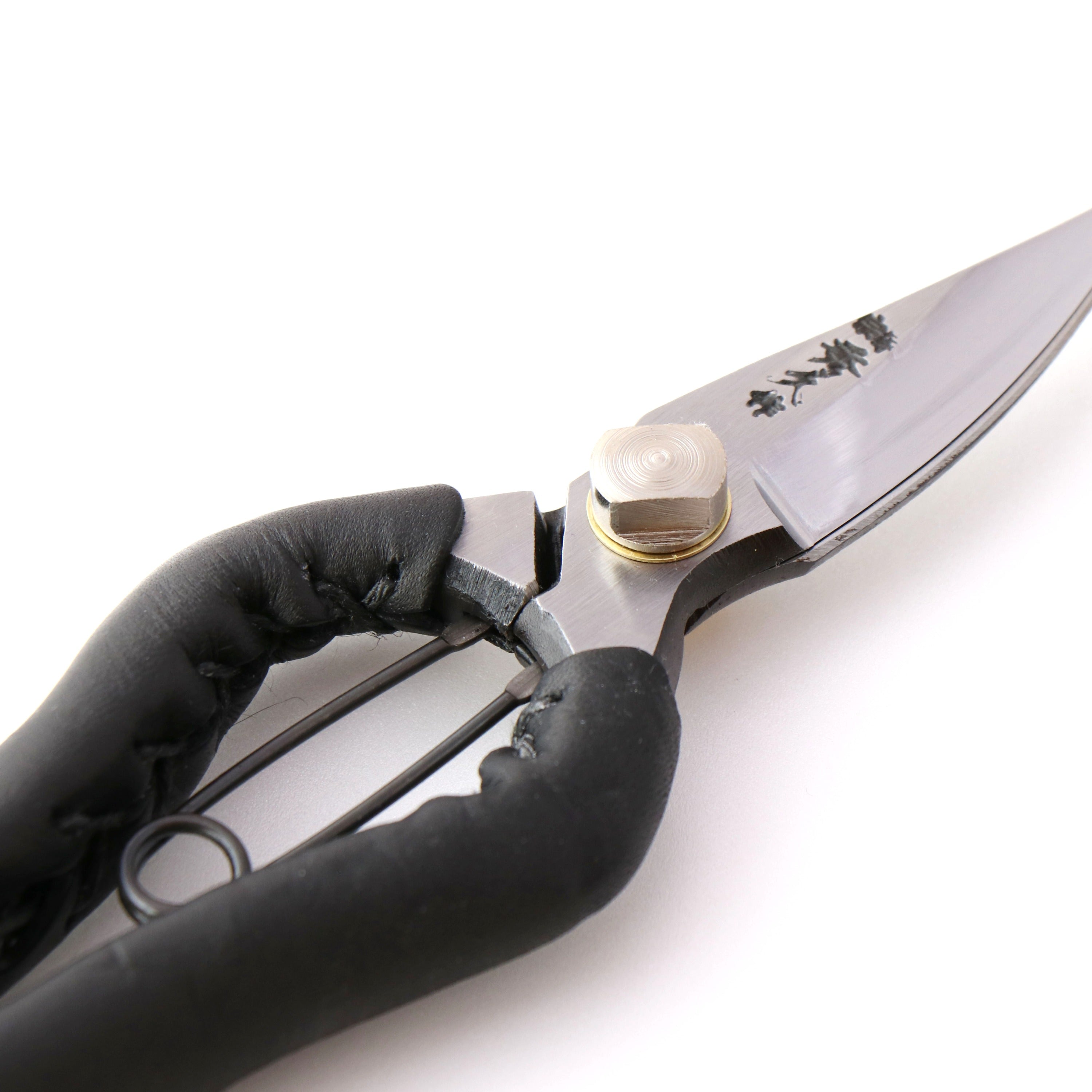 T19B Hand-Forged Multi-Purpose Pruning Shears/Secateurs with Symmetrical Grip and Black Leather Wrap