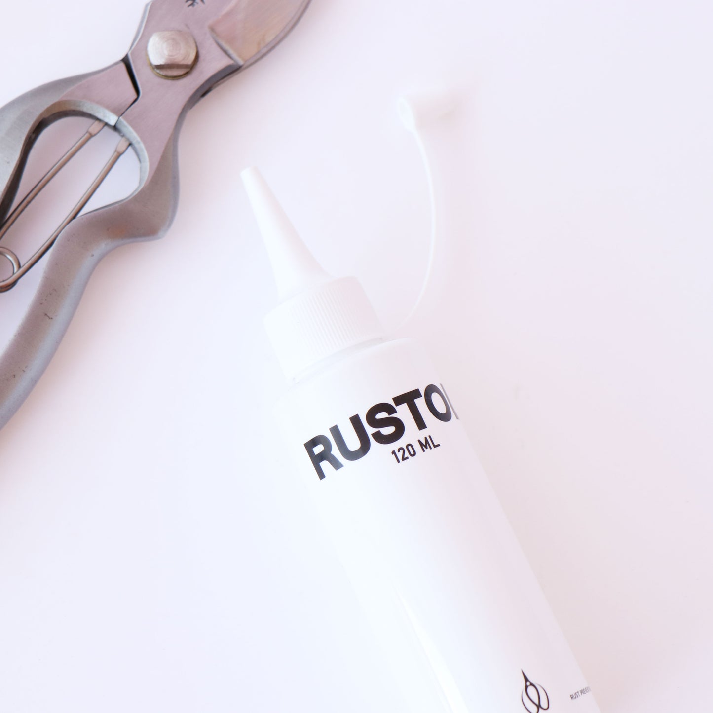 ラストール   rust preventive oil　code R1