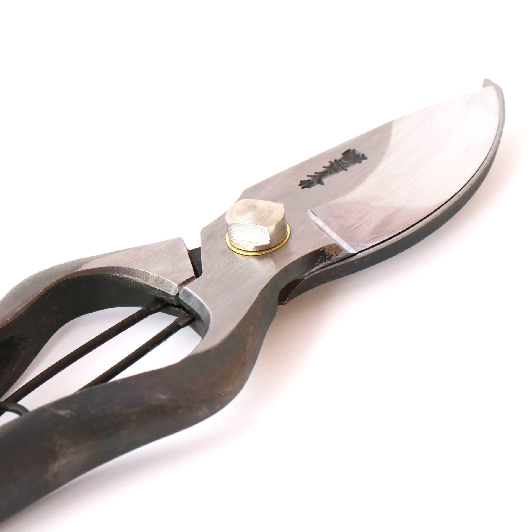 T34 Hand-Forged High-Carbon Steel Pruning Shears/Secateurs with Symmetrical Ergonomic Grip, Size L