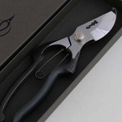 T13 Hand Forged Pruning Shears/Secateurs , High Carbon Steel Asymmetrical Ergonomic Grip Size:M