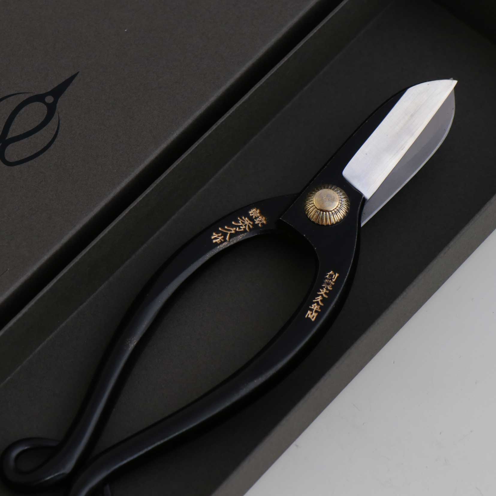 T8CA Japanese Traditional Ikebana Floral Shears Black Forged High Carbon Steel 50mm Blade
